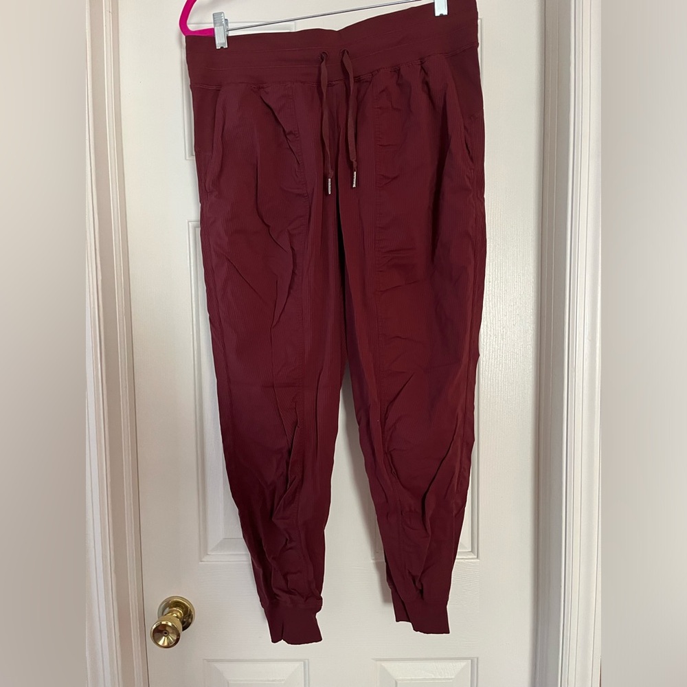 Lululemon size 12 Dance Studio Joggers BURGUNDY